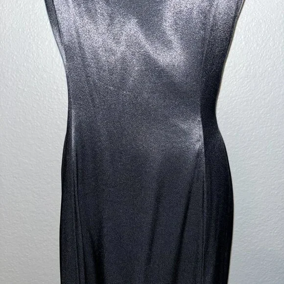VINTAGE NADINE BLACK SATIN BACKLESS HALTER MAXI GOWN POCKETS Made in USA NWT - 9 - Picture 3 of 14